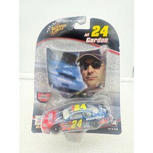 Winner's Circle Nascar #24 Jeff Gordon 1:64 Scale Die Cast Car & Hood Magnet